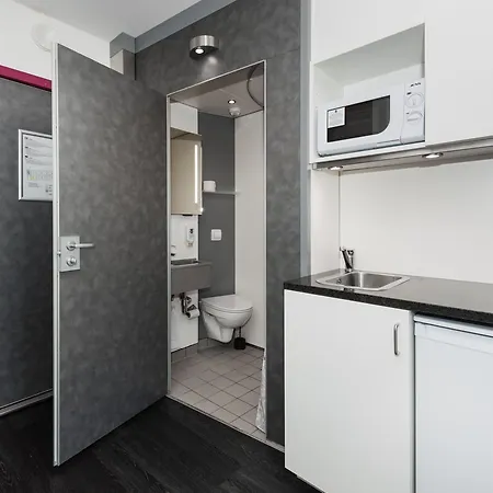 Cabinn Apartments 2*